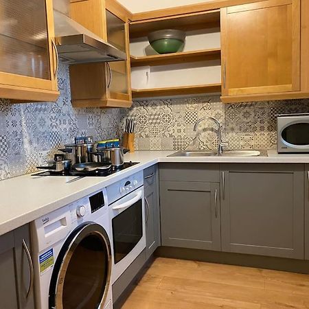Stunning One B/R Apartment - City Centre Λιντς Εξωτερικό φωτογραφία